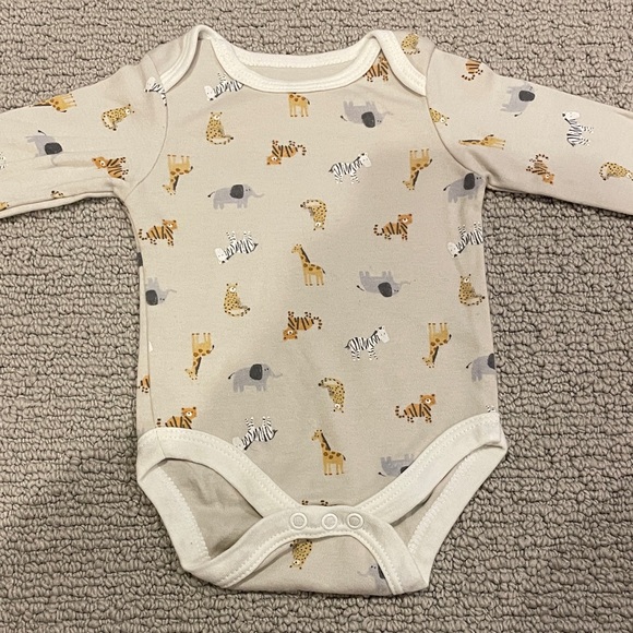 Le Top Other - Le Top Bébé brand Cream Safari Print Baby Bodysuit
